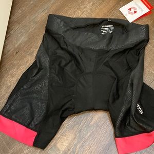 NWT - STUTSPORTS SIZE XLARGE Women Underwear Padded Cycling Bike Briefs
